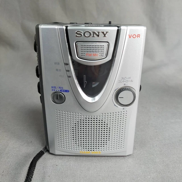VINTAGE SONY WALKMAN PERSONAL CASSETTE RECORDER TCM-84V