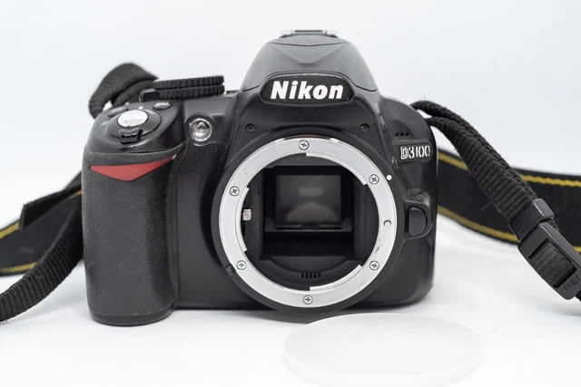 Appareil Photo Reflex Nikon D3100 14Mpix - Avec Accessoires (bouchon, Sangle, 2 Batteries, Chargeur) - Occasion