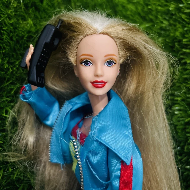 RARE VINTAGE BARBIE 1998 Generation Girl Tori Burns Doll