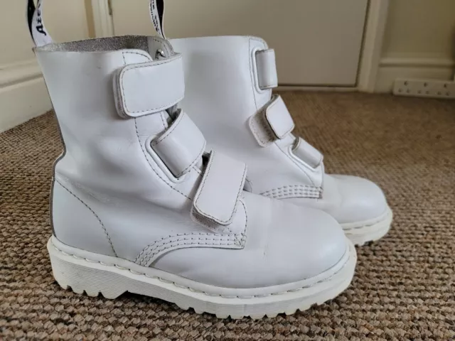 Doc martens deals coralia white