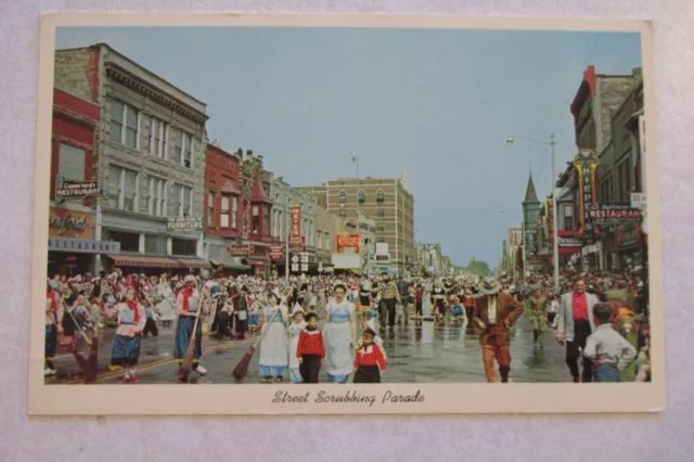 d493 vintage postcard Street Scrubbing Parade Holland Michigan Tulip time scene