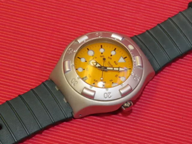 RICONDIZIONATO COME nuovo Swatch Irony Scuba 200 TOUTATIS