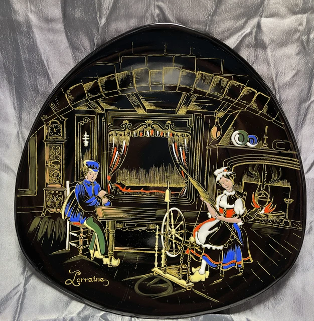 Collection / Assiette Céramique Noire LONGWY Numérotée Décor "LORRAINE"