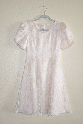 Jessica McClintock Vintage Pink Lace Dress Pearl Lined Neck Dress Girls Size 14