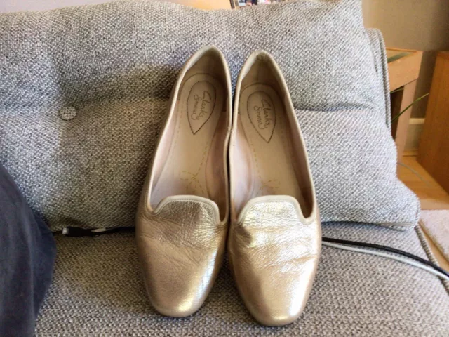 Clarks idyllic gem sales pump