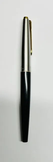 Vintage Parker 45 Fountain Pen. Black with Gold Trim. 14K Gold Nib. Made In USA.