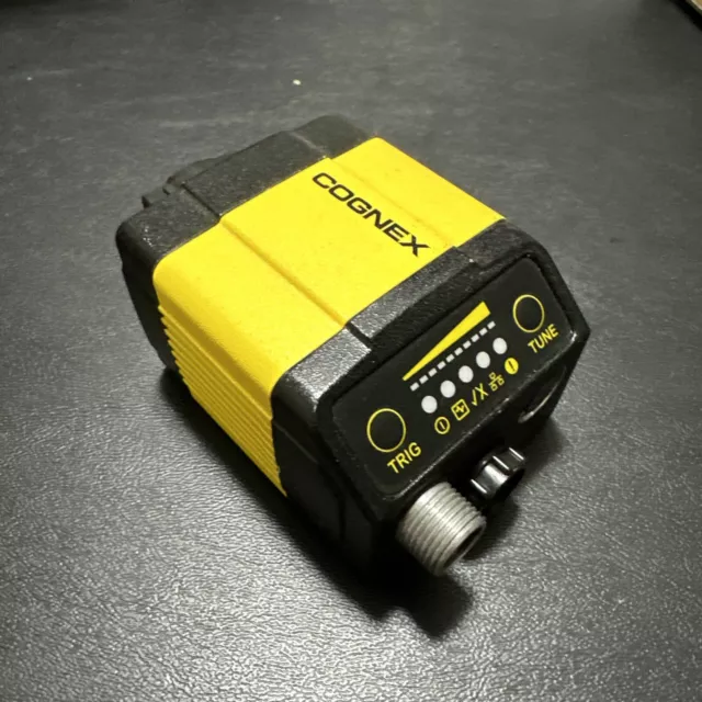 Cognex 825-0300-1R / 82503001R Very Little Use!! Tested. Very Good Condition