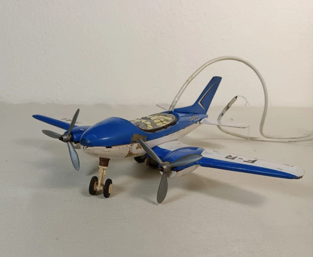 Avion En Tôle Joustra France - Téléguidé - Vintage à Restaurer