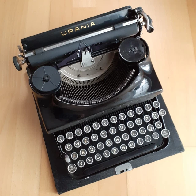 Urania Schreibmaschine