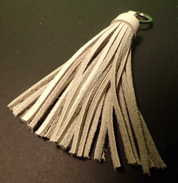 Porte-clés Pompon Blanc Fait Main - Cuir Et Métal Argenté - Longueur 18 Cm - Neuf Sans étiquettes