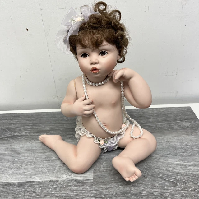 VTG 1995 - Ashton Drake Doll - Pretty As A Picture - 11" Sitting Porcelain Doll VTG 1995 - Ashton Drake Doll - Pretty As A Picture - 11" Sitting Porcelain Doll