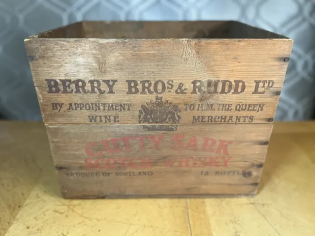Vintage Berry Bro's & Rudd Cutty Sark Scotch Whiskey-12 Bottle Wooden Crate
