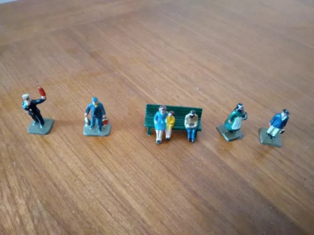 Mdm Ho 1: 87 / Personnages Metal / Plomb Sur Le Quai De Gare