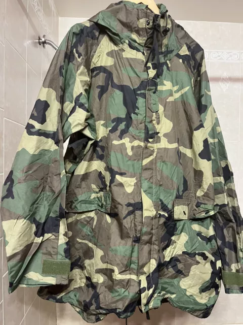 US Military Woodland Camo Orc Industries Improved Rainsuit Parka Medium USGI US Military Woodland Camo Orc Industries Improved Rainsuit Parka Medium USGI