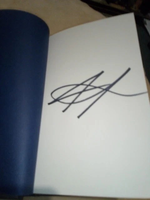 BRANDON SANDERSON - "DAWNSHARD" 1st Ed , 1st Print - SIGNED - AS NEW 2