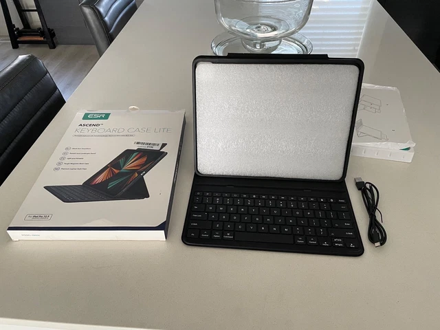 ESR Ascend Keyboard Case Lite for iPad Pro 12.9", Black- Brand New