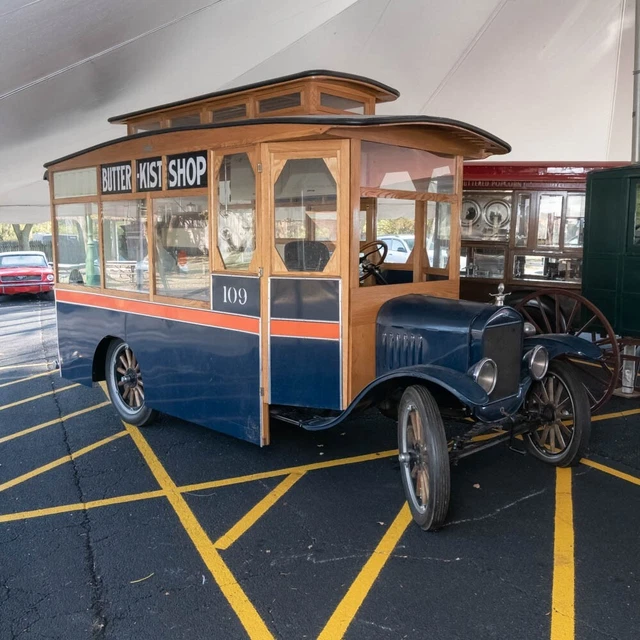 Rare Eye Catching 1925 Ford Model T Replica Popcorn Truck
