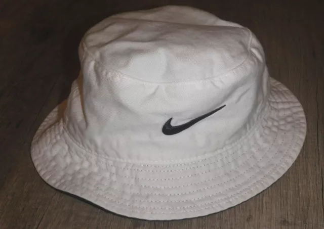Cappellino Nike Bambino/A Tg. Unica, Pescatore Bianco, In Ottime Condizioni