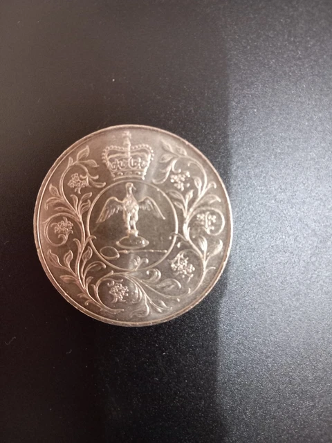 (RARE) 1977 QUEEN Elizabeth II Silver Jubilee Commemorative Crown Coin