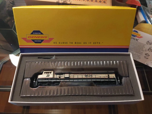 Athearn Genesis SD-70MAC Burlington Northern 9526 HO scale