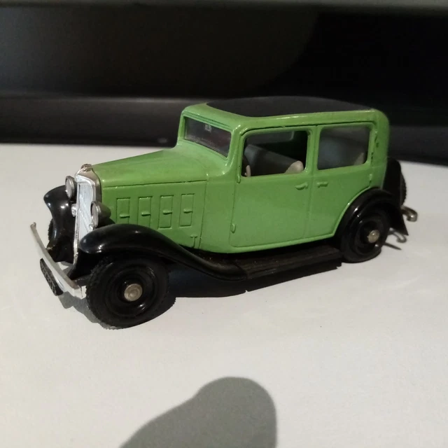 Jouet Miniature Citroën Rosalie Verte Plâtre Et Farine France Années 30
