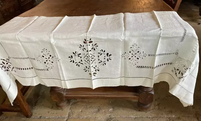 BRODERIE ANCIENNE - NAPPE D'AUTEL XIXème