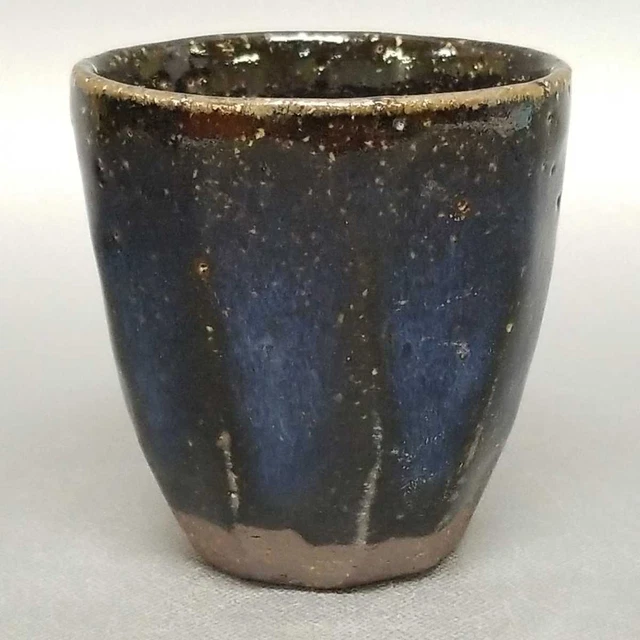 AK66)Japanese Pottery Hagi ware Guinomi Sake Cup Blue glaze  by Seigan Yamane