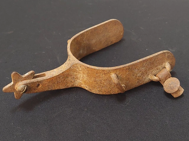 Vintage/Antique Western Spur - Authentic Rusty Rustic Spurs Décor