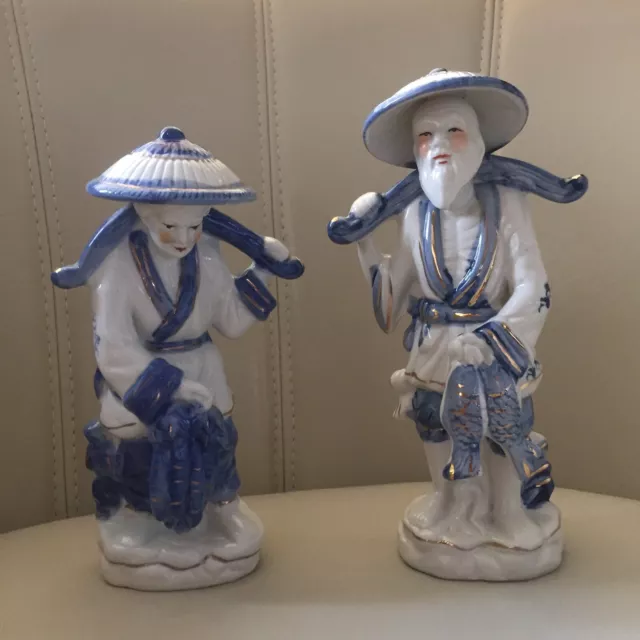 Vintage Paar chinesisches Porzellan blau & weiß Fischer Fisch Verkäufer Figuren Figuren