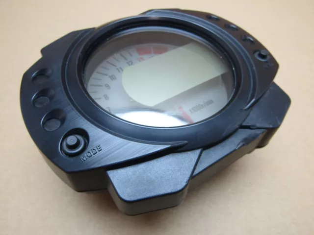 Kawasaki Ninja ZX-10R ZX 1000 2006 8,335 miles instruments clocks speedo (5978)