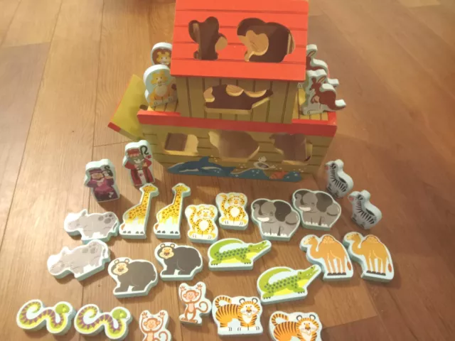 Melissa & Doug Noahs Ark Wooden Playset Complete With Ark  + 28 Wooden Pieces