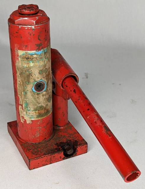 Vintage Heydar Red 2 Ton Hydraulic Bottle Jack with Bar