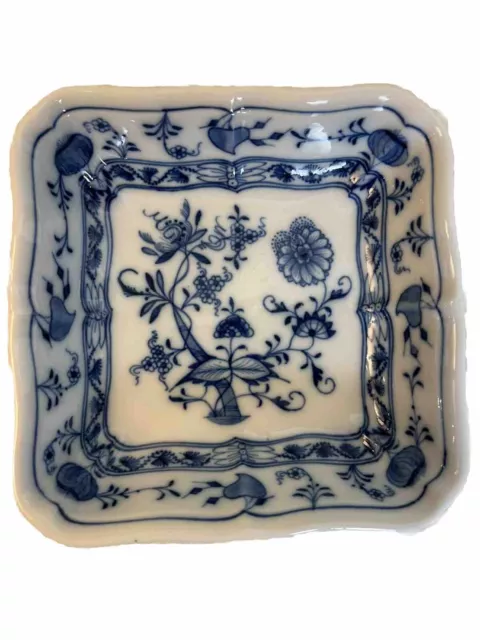 20th Century Meissen Blue Onion Square Small Bowl 1.5” x 5.25” x 5.25” Germany