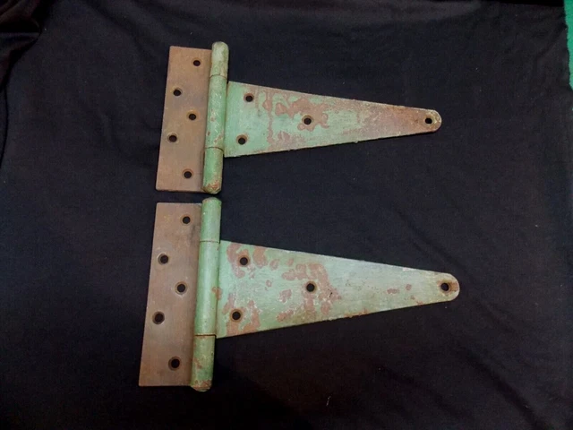 2 vtg 10" T strap hinges Rusty Farm gate barn 12" overall Lrg pair Green paint