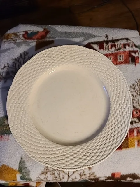 Two Mikasa Country Manor FF002 Cream White Dinner Plates Basketweave 11 1/4"