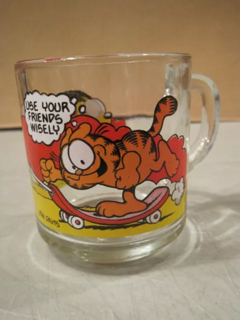 McDonald's 1978 Garfield Cat 3 1/2 in Glass Mug Cup United Feature Jim Davis