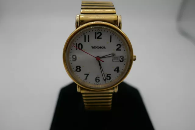 MENS WATCH UNKNOWN brand. 28 1000 Y121e7 Japan Movt. 15.00