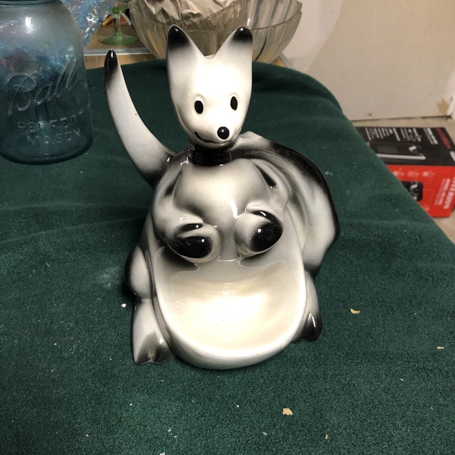 VINTAGE CERAMIC BOXING Kangaroo Watch Dresser Caddy Valet 1956 Fine Ent