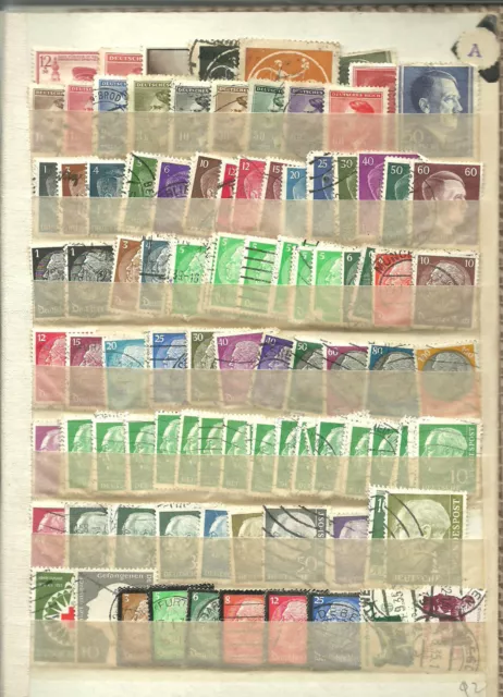 Alemania. 9 hojas de clasificador comas de 630 sellos
