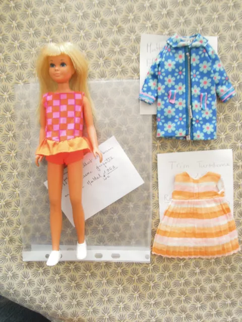 Poupee Skipper Soeur Barbie Mattel   Lot Avec 3 Tenues Et Chaussures