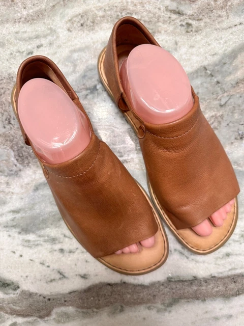 Born Womens Cove Modern Sandal Cuoio Brown  - Size 11 M