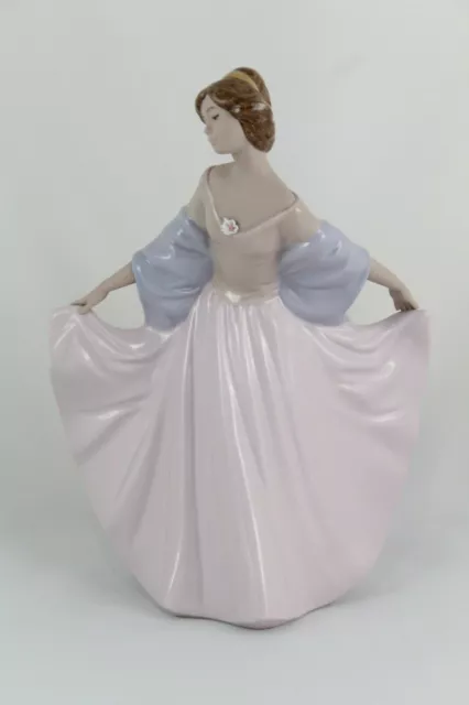 PORCELANA NADAL Figura Decorativa Dama Baile, VINTAGE Descatalogada y poco comun