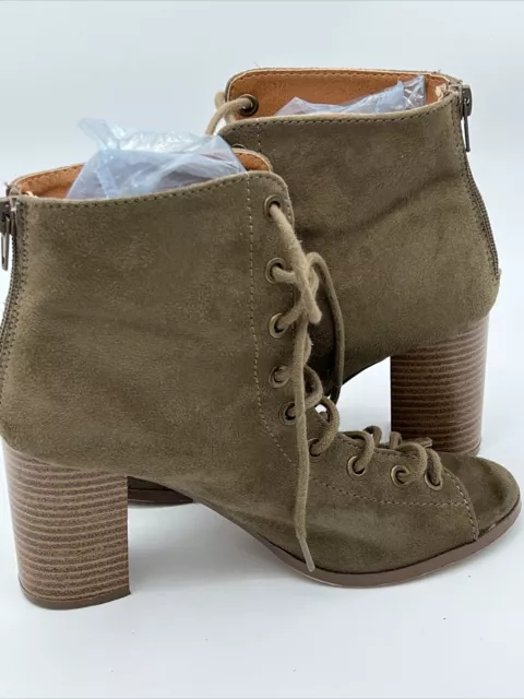 Charlotte Russe Faux Suede Green Open Toe Ankle Booties Size 6 Lace Up Heeled
