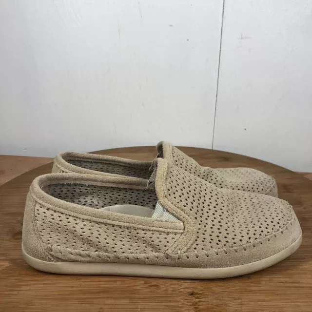 Minnetonka Shoes Womens 8 Beige Perforated Suede Loafers Flats Slip On Casual
