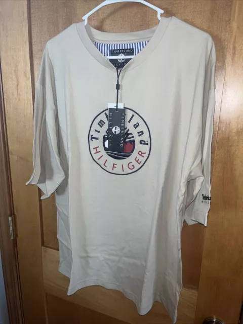 Tommy Hilfiger X Timberland Logo T-Shirt - Taglia XL - Nuovo con Etichette