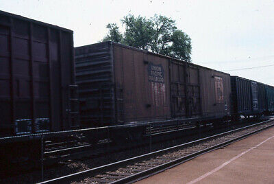 Railroad Slide - Union Pacific #361139 Box Car 1985 La Grange Illinois Freight