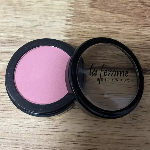 La Femme Cosmetics Blush On Rouge Shadow 0.14 oz SCARLET Brand New