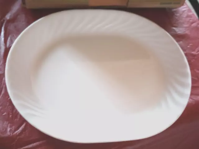 Corning White Enhancements Swirl 10 x 12 Inch Platter   Corelle