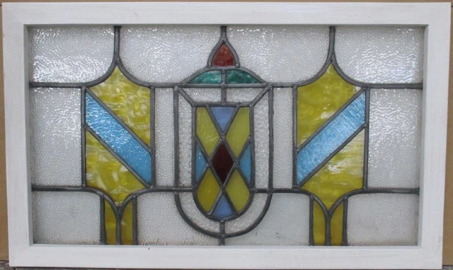 OLD ENGLISH LEADED STAINED GLASS WINDOW TRANSOM Pretty Shield 30.75" x 18.5"