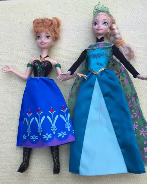 Disney Frozen 11" Singing Elsa & Anna 2